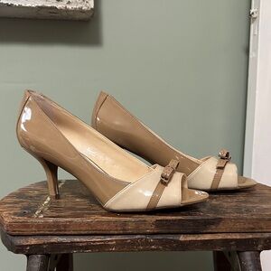 FRANCO SARTO Terrence Beige and Tan Patent Leather Peep-Toe Heels w/ Bow Accent